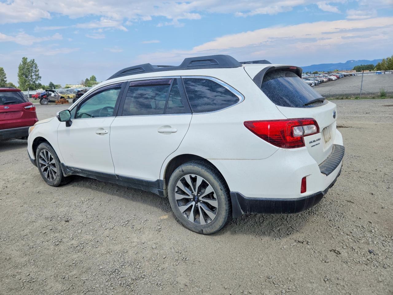 4S4BSENC2F3272071 · 2015 SUBARU OUTBACK · 2/13