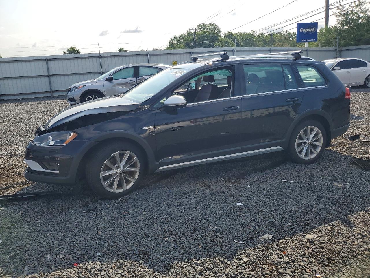 3VWH17AU7HM541398 · 2017 VOLKSWAGEN GOLF ALLTRACK