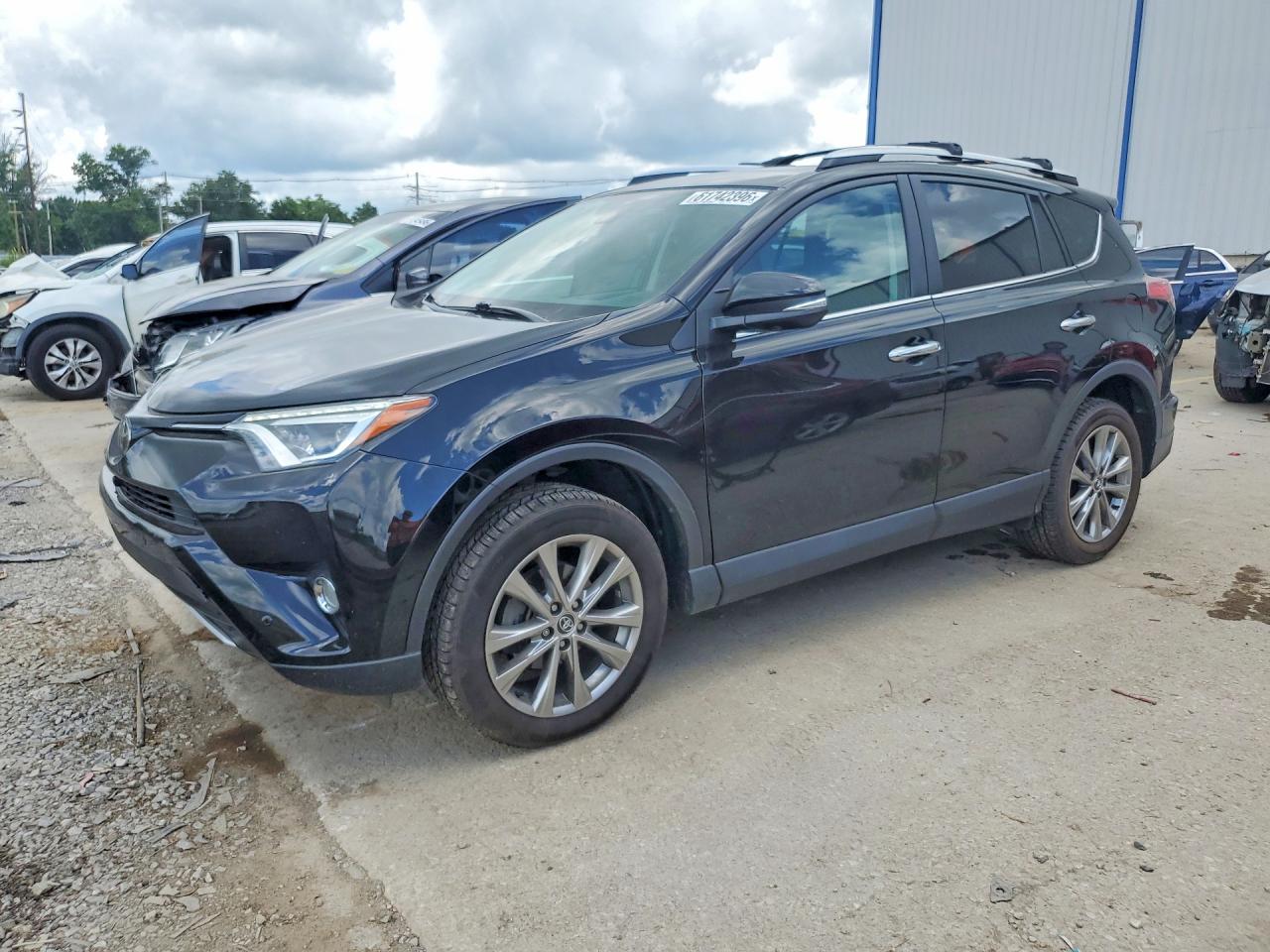 2T3DFREV8GW444208 · 2016 TOYOTA RAV4