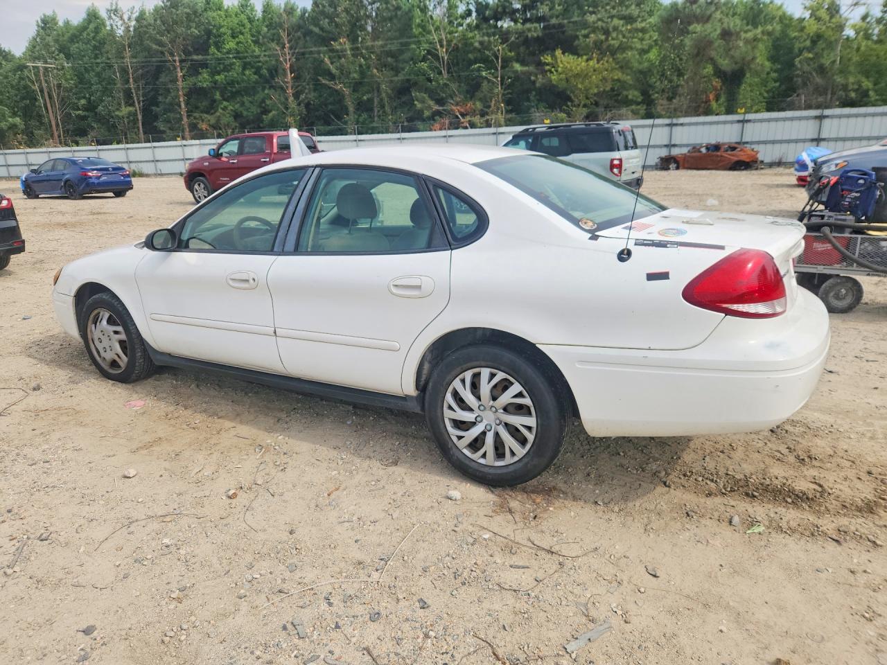 1FAFP53256A137105 · 2006 FORD TAURUS · 2/12