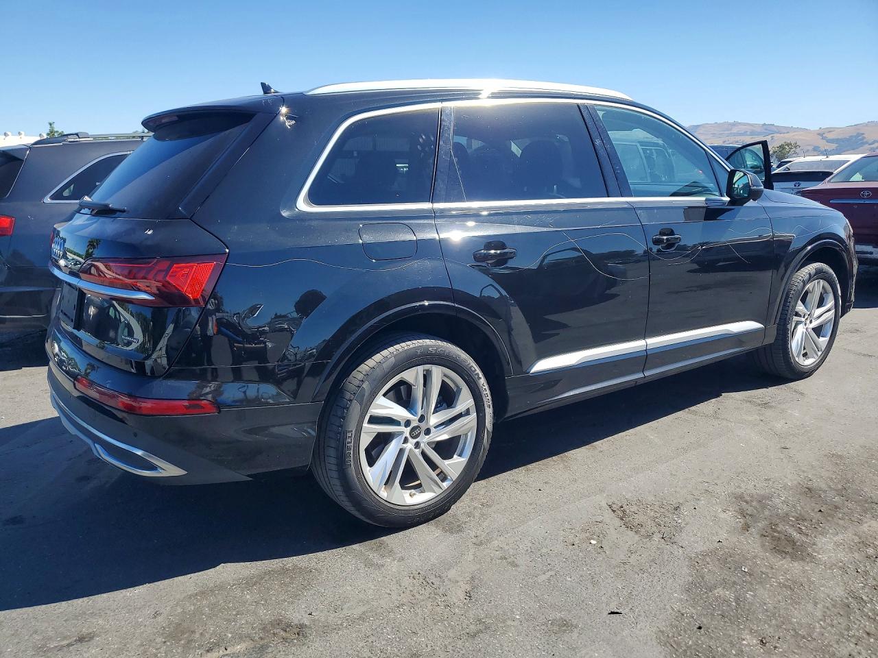 WA1LXBF79RD004315 · 2024 AUDI Q7 · 3/13