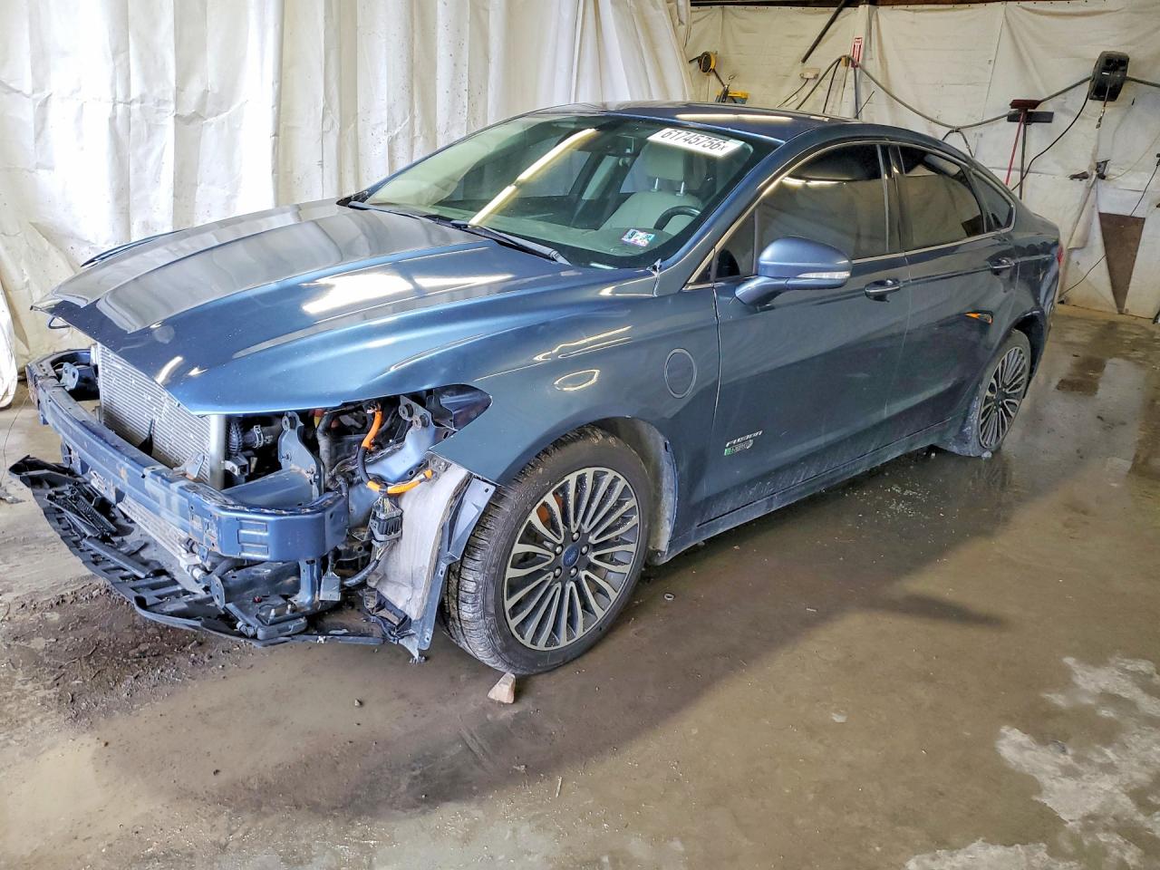 3FA6P0SU2JR258663 · 2018 FORD FUSION