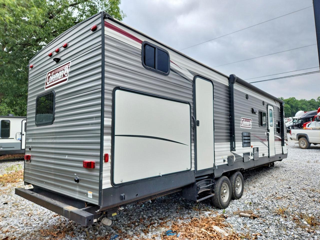 4YDT31422KH938086 · 2019 KEYSTONE COLEMAN · 4/10