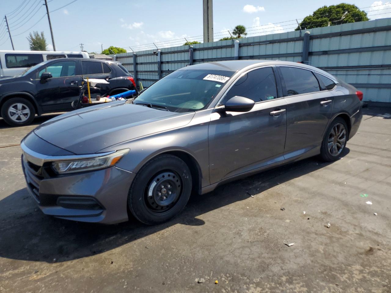 1HGCV1F19JA167183 · 2018 HONDA ACCORD