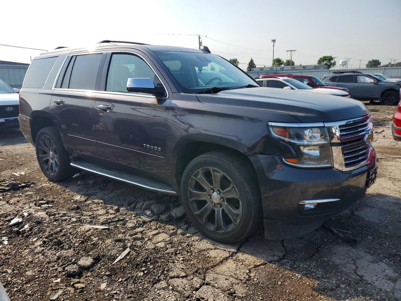 1GNSCCKC0HR186517 · 2017 CHEVROLET TAHOE · 4/13