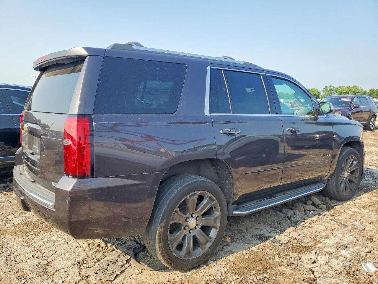1GNSCCKC0HR186517 · 2017 CHEVROLET TAHOE · 3/13