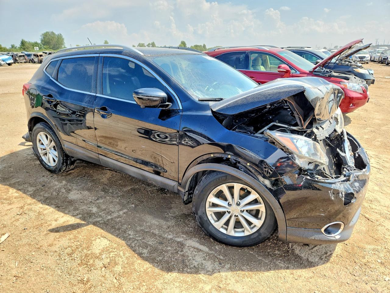JN1BJ1CR1HW105390 · 2017 NISSAN ROGUE SPORT · 4/13