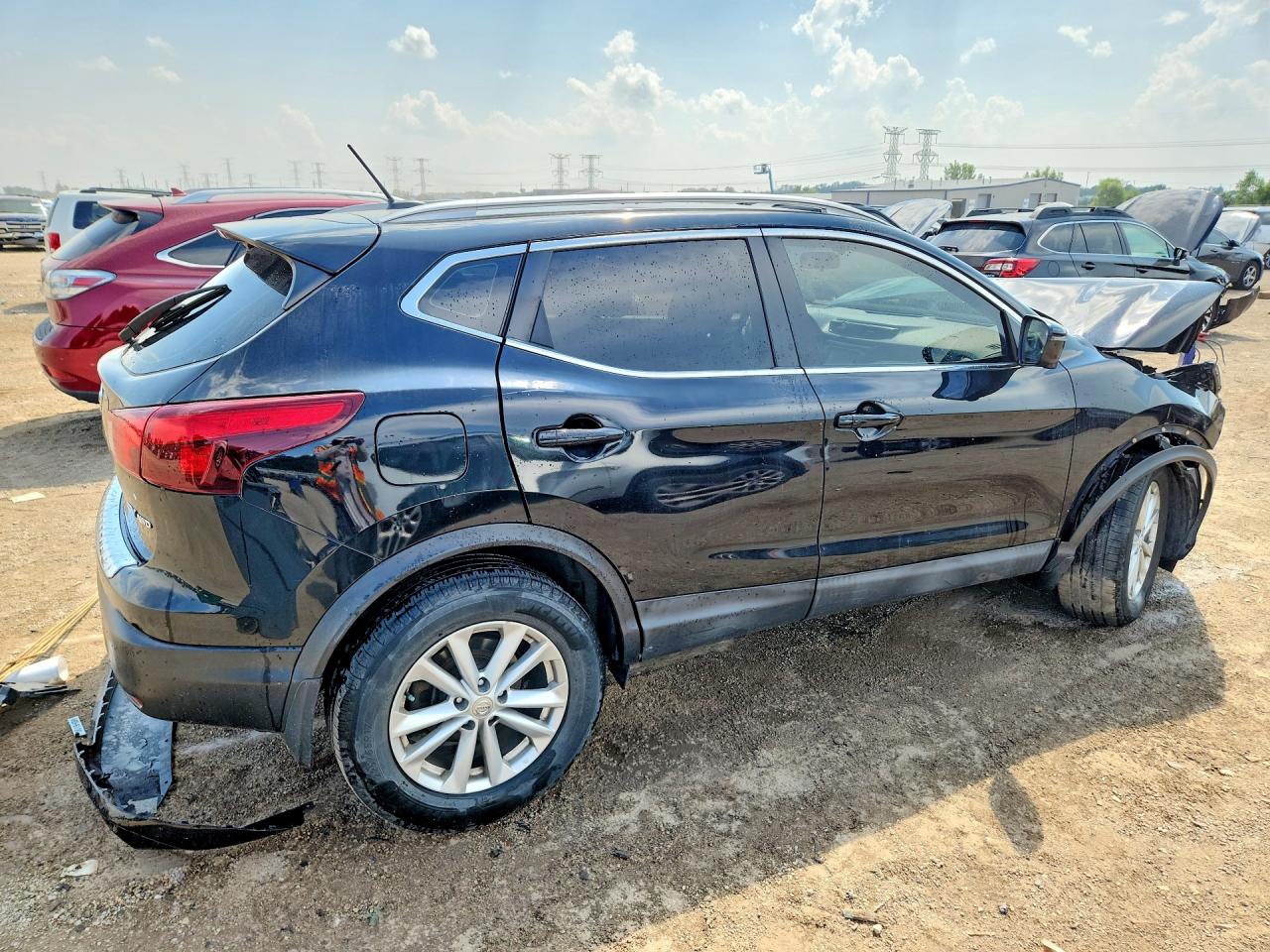 JN1BJ1CR1HW105390 · 2017 NISSAN ROGUE SPORT · 3/13