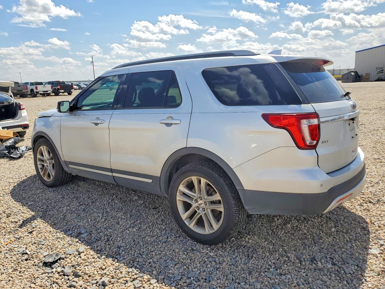 1FM5K7D86GGC57721 · 2016 FORD EXPLORER · 2/13