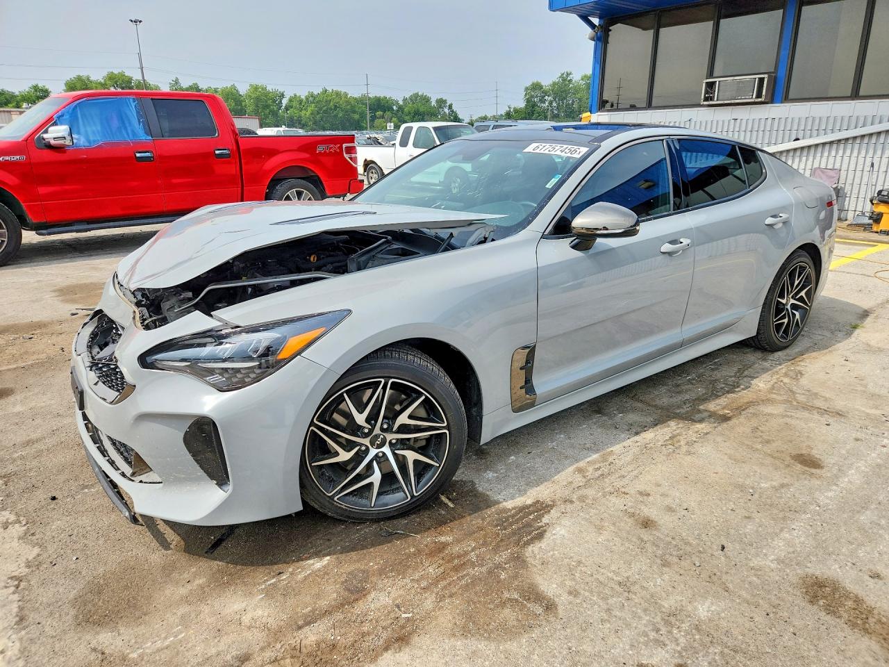 KNAE35LD6N6109945 · 2022 KIA STINGER