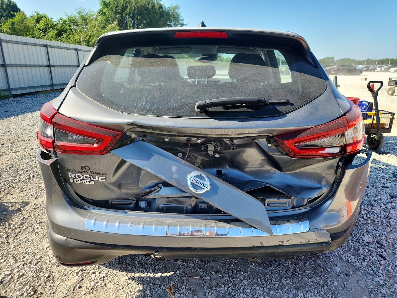 JN1BJ1CV8LW541739 · 2020 NISSAN ROGUE SPORT · 5/11