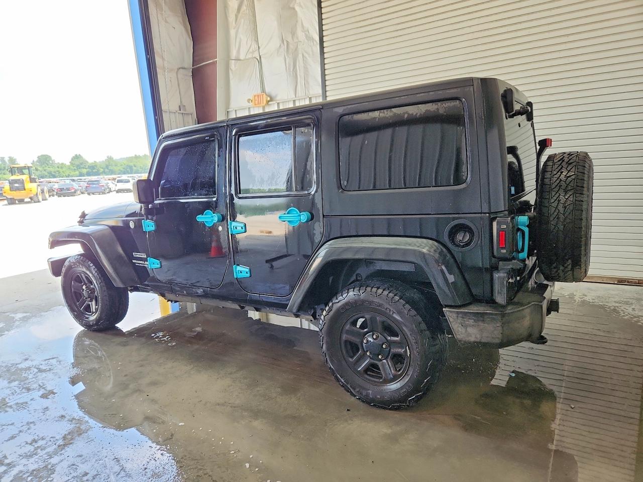 1C4BJWDG7HL576906 · 2017 JEEP WRANGLER UNLIMITED · 2/12