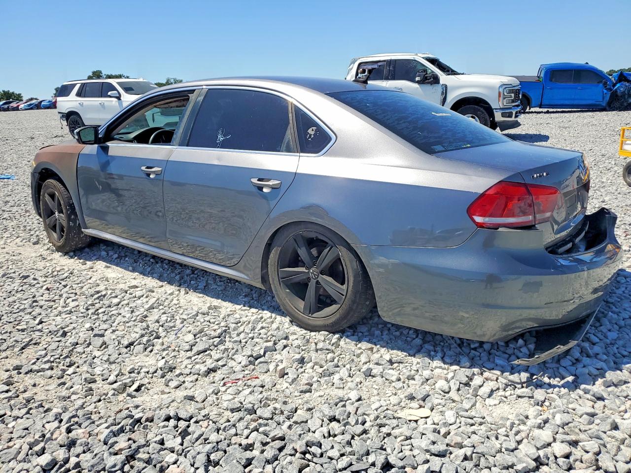 1VWBP7A39CC058744 · 2012 VOLKSWAGEN PASSAT · 2/13