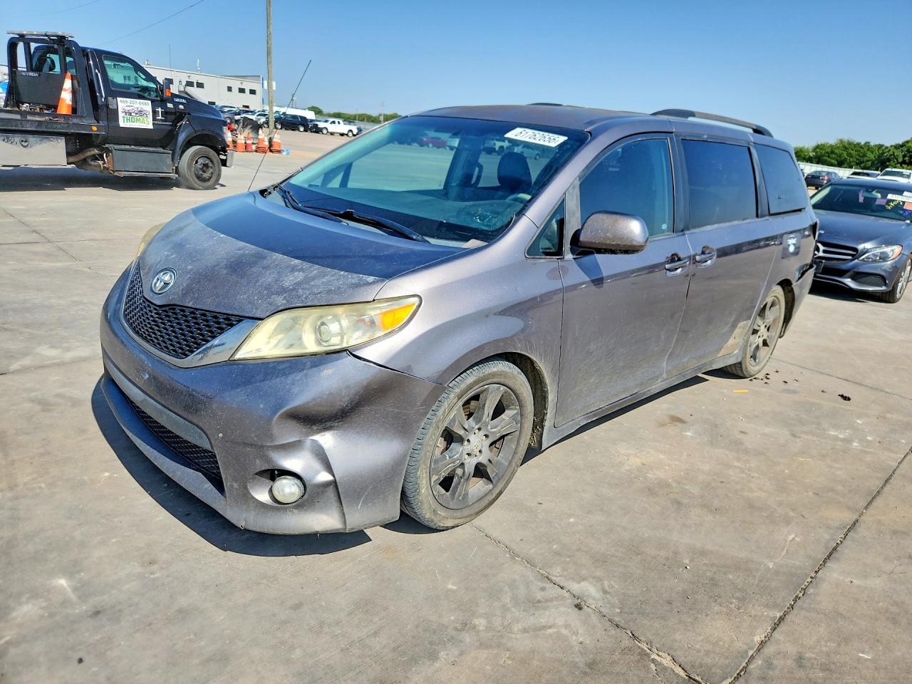5TDXK3DC9BS075682 · 2011 TOYOTA SIENNA