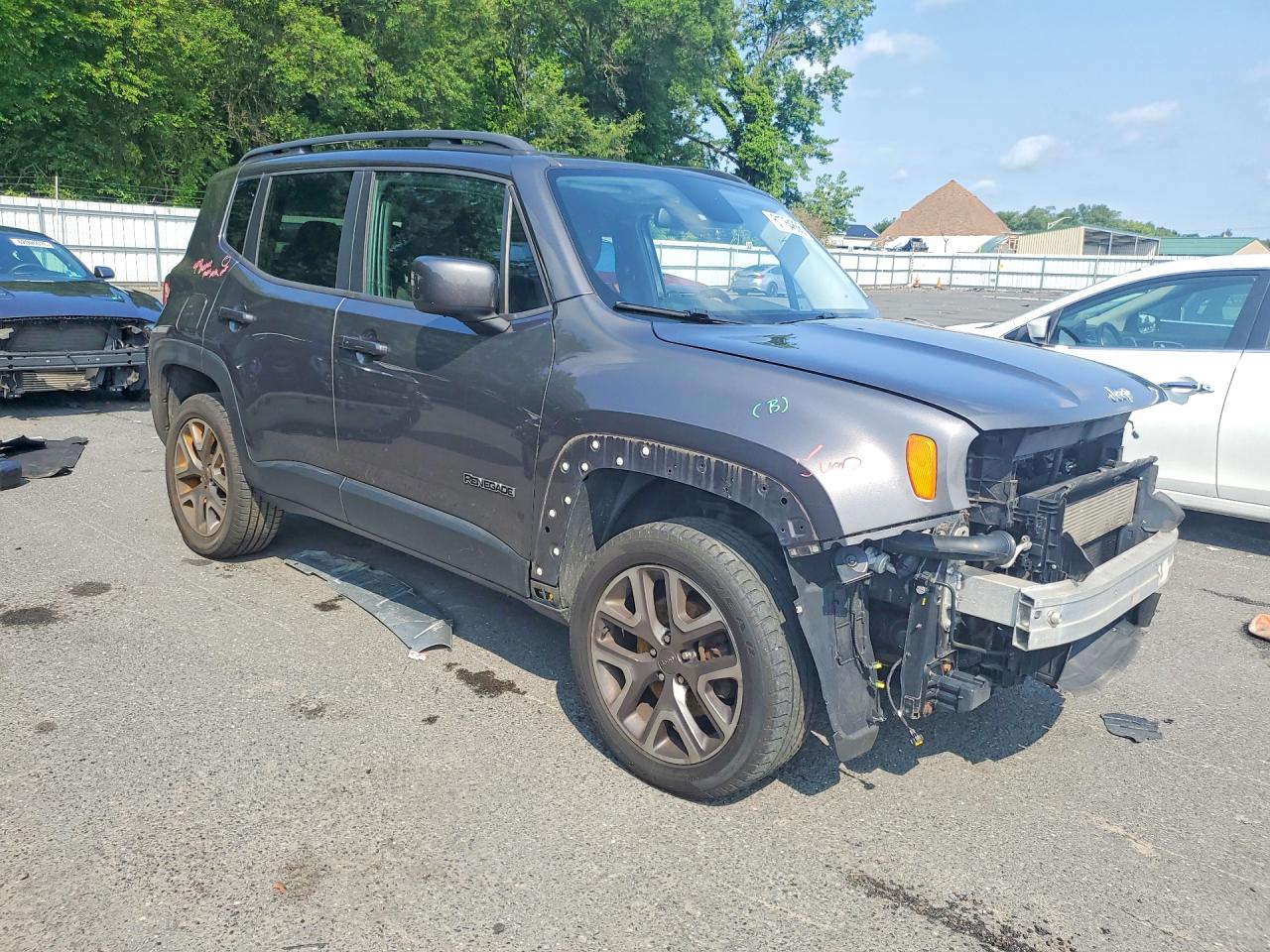 ZACCJBBTXGPD25613 · 2016 JEEP RENEGADE · 4/13