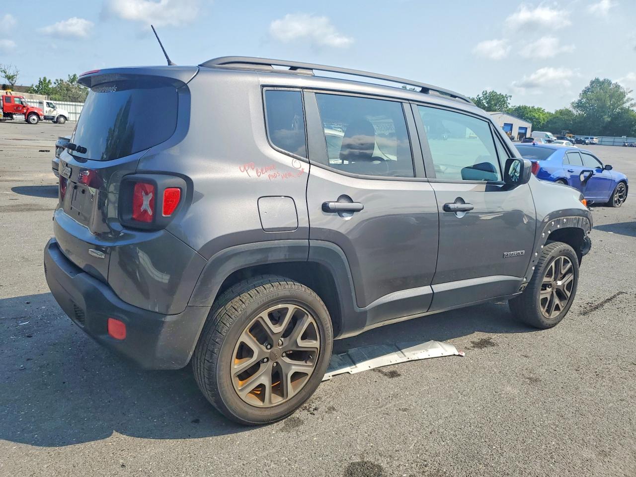 ZACCJBBTXGPD25613 · 2016 JEEP RENEGADE · 3/13