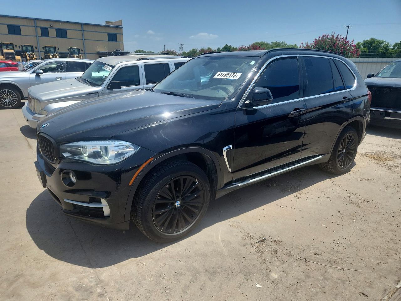5UXKR2C50E0C01634 · 2014 BMW X5