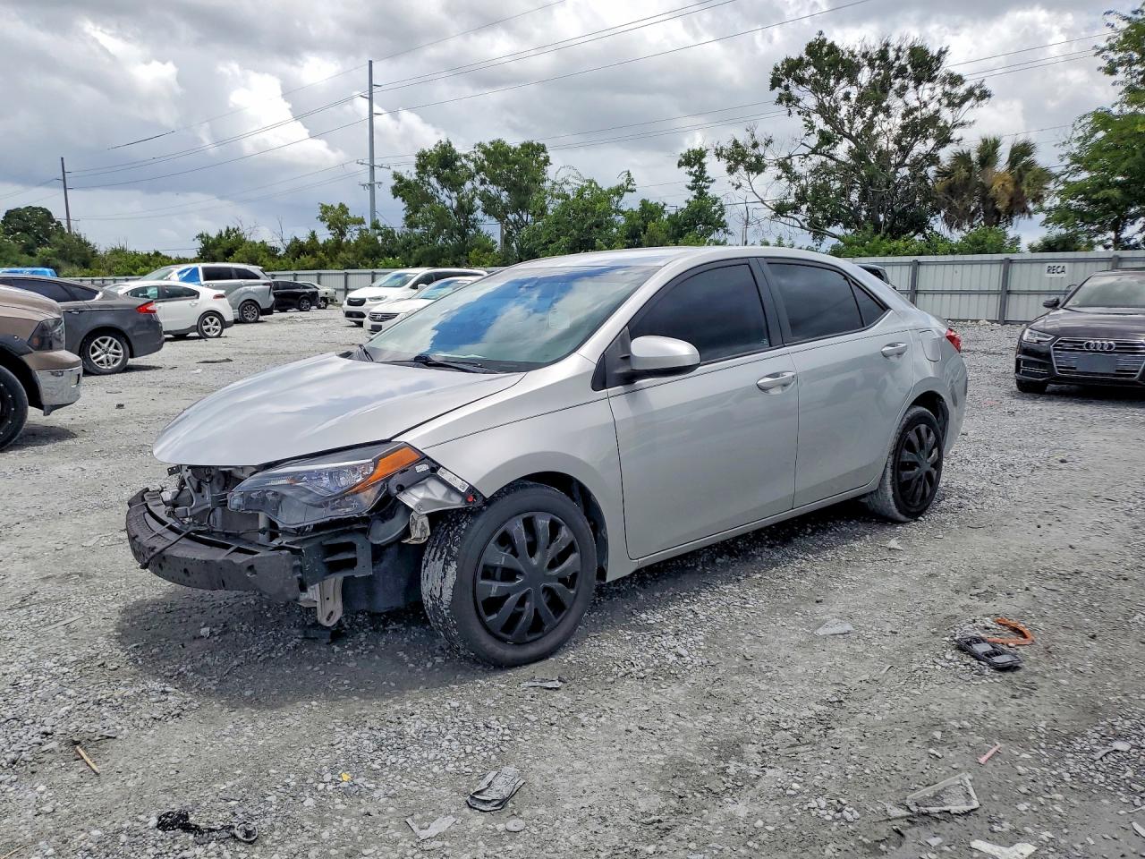 5YFBURHE6HP723886 · 2017 TOYOTA COROLLA