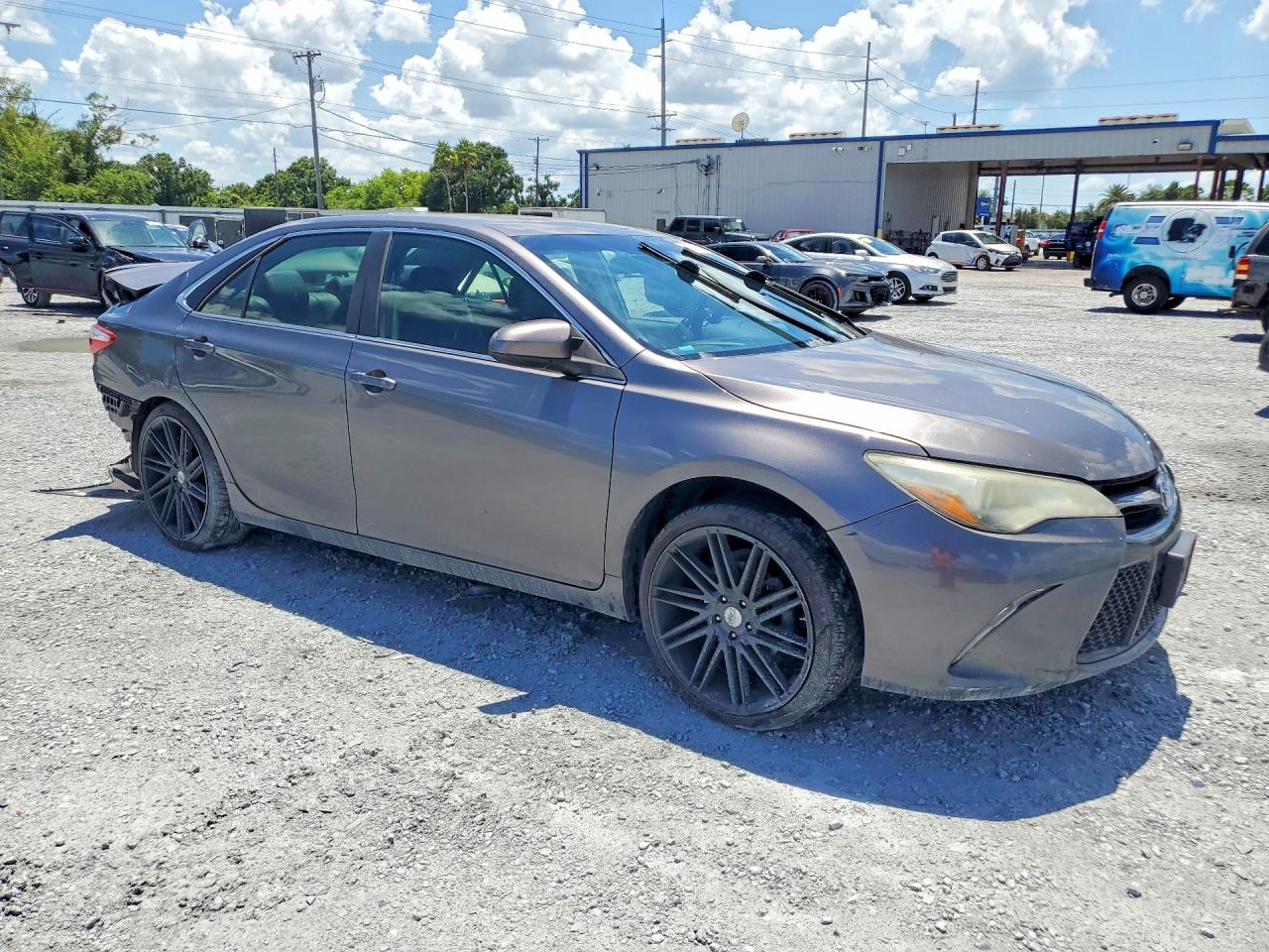 4T1BF1FK2FU987073 · 2015 TOYOTA CAMRY · 4/12