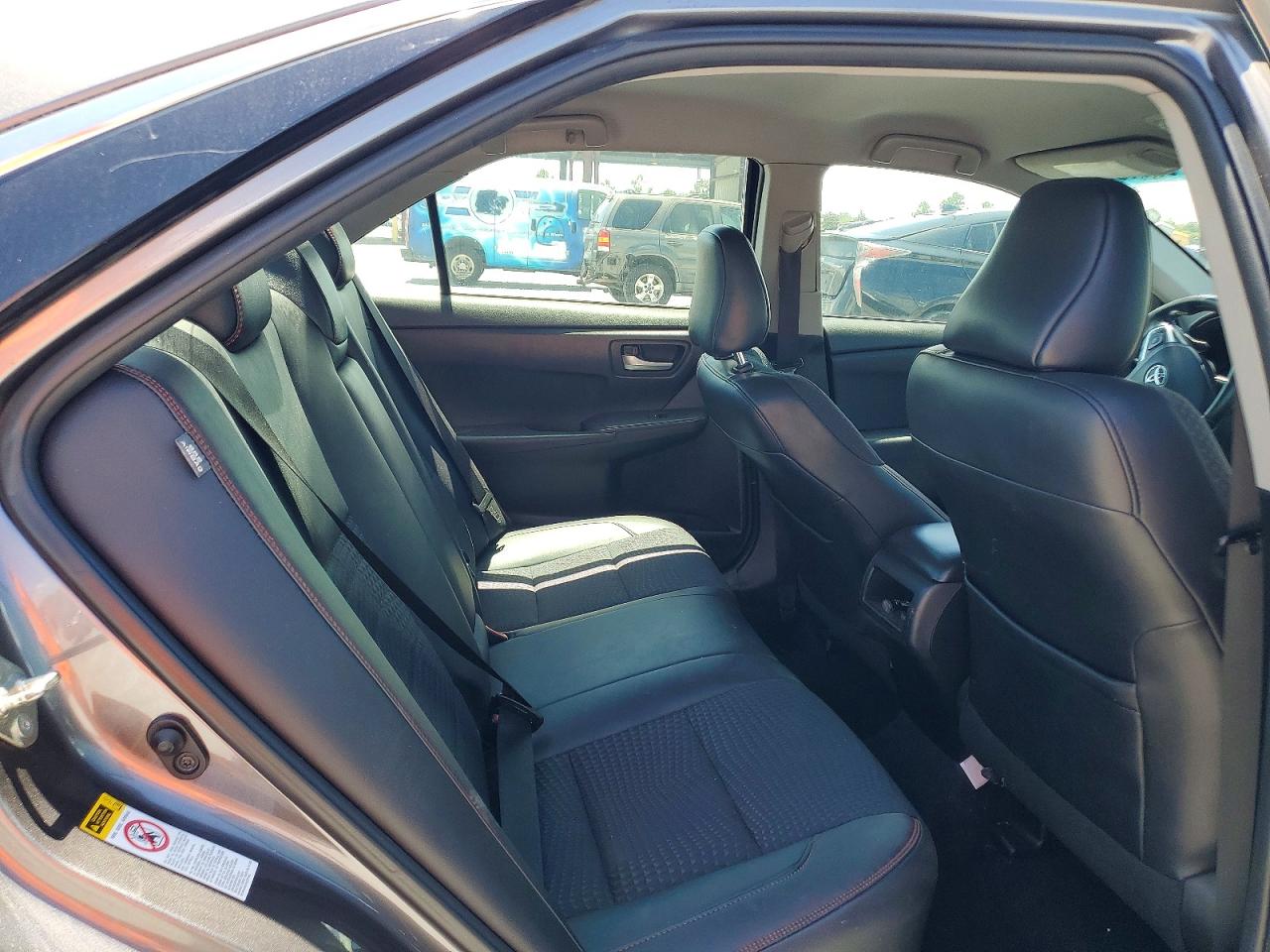 4T1BF1FK2FU987073 · 2015 TOYOTA CAMRY · 10/12