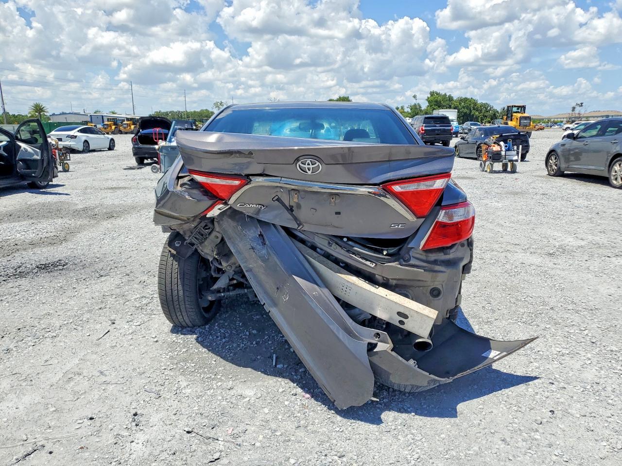 4T1BF1FK2FU987073 · 2015 TOYOTA CAMRY · 6/12