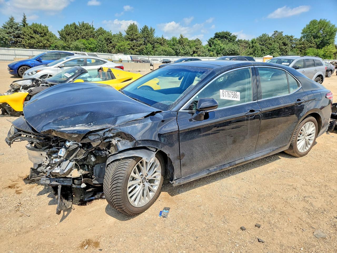 4T1B11HK9JU501136 · 2018 TOYOTA CAMRY