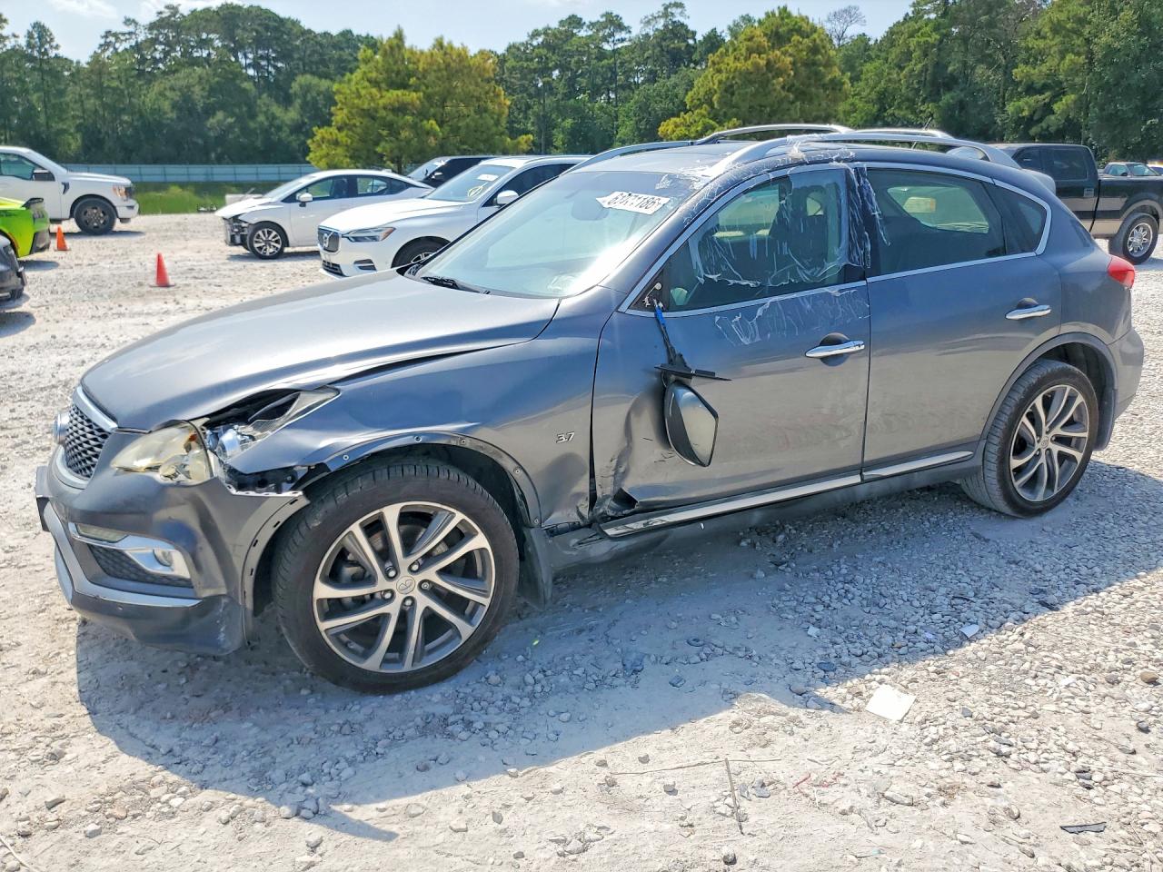 JN1BJ0RP1GM235566 · 2016 INFINITI QX50