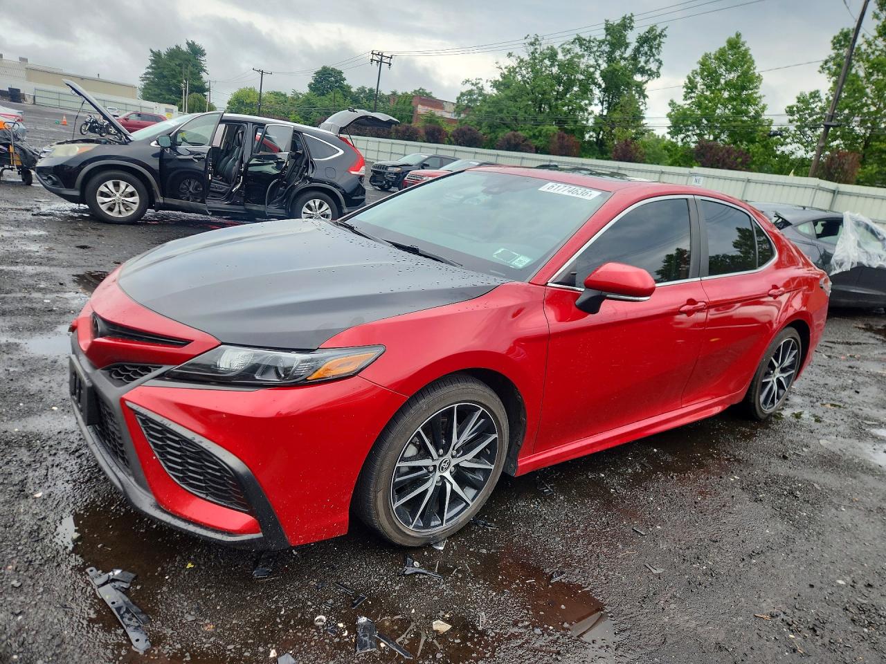 4T1T11AK1NU040325 · 2022 TOYOTA CAMRY
