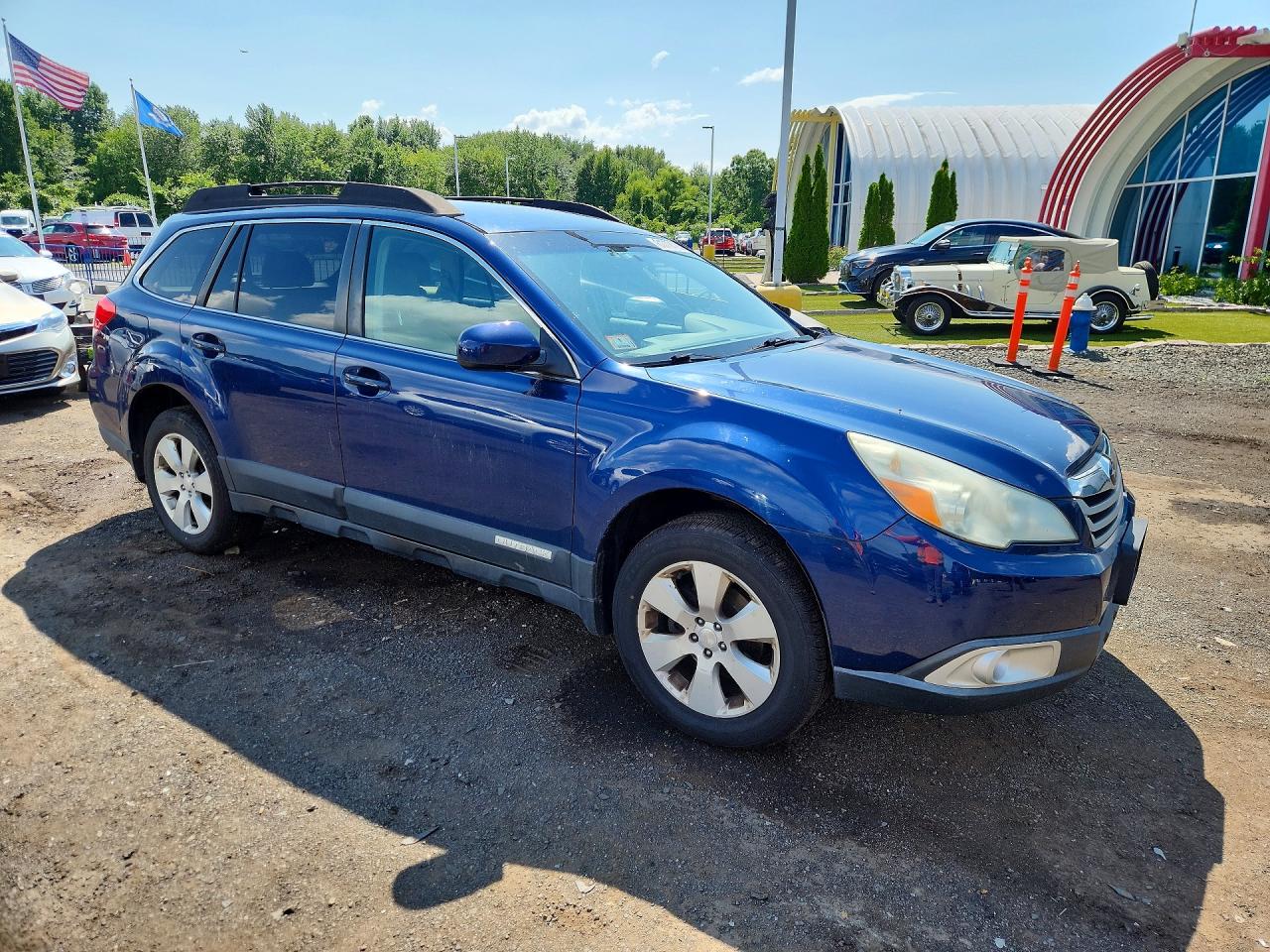 4S4BRBCC1B3384867 · 2011 SUBARU OUTBACK · 4/13
