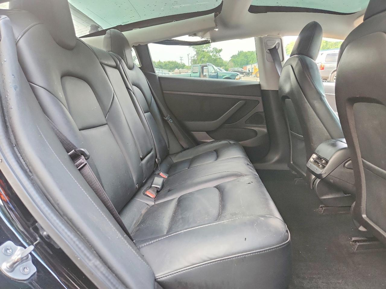 5YJ3E1EA8LF590248 · 2020 TESLA MODEL 3 · 10/12