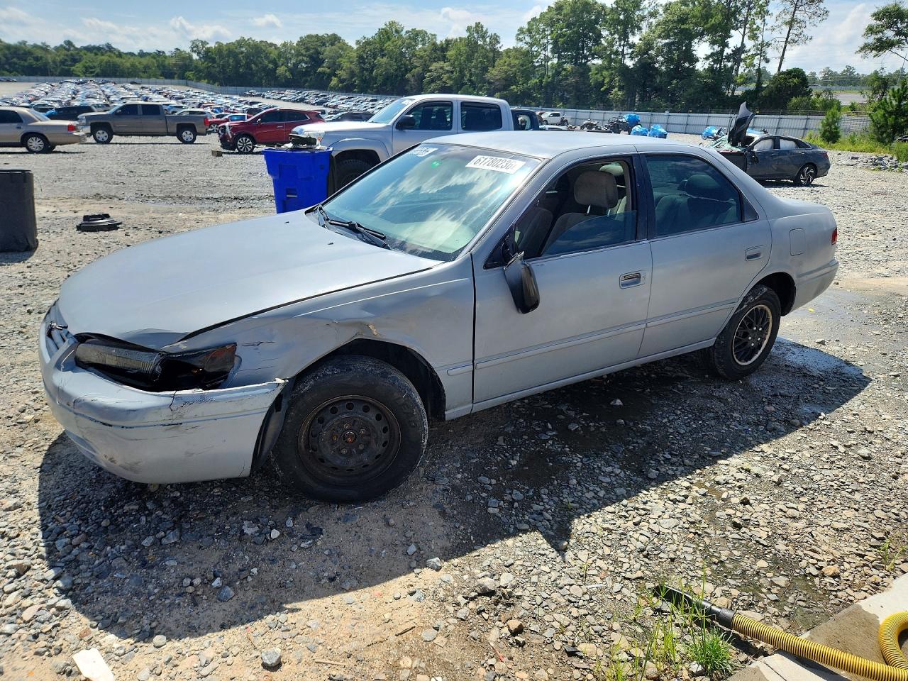 4T1BG22K2XU419741 · 1999 TOYOTA CAMRY