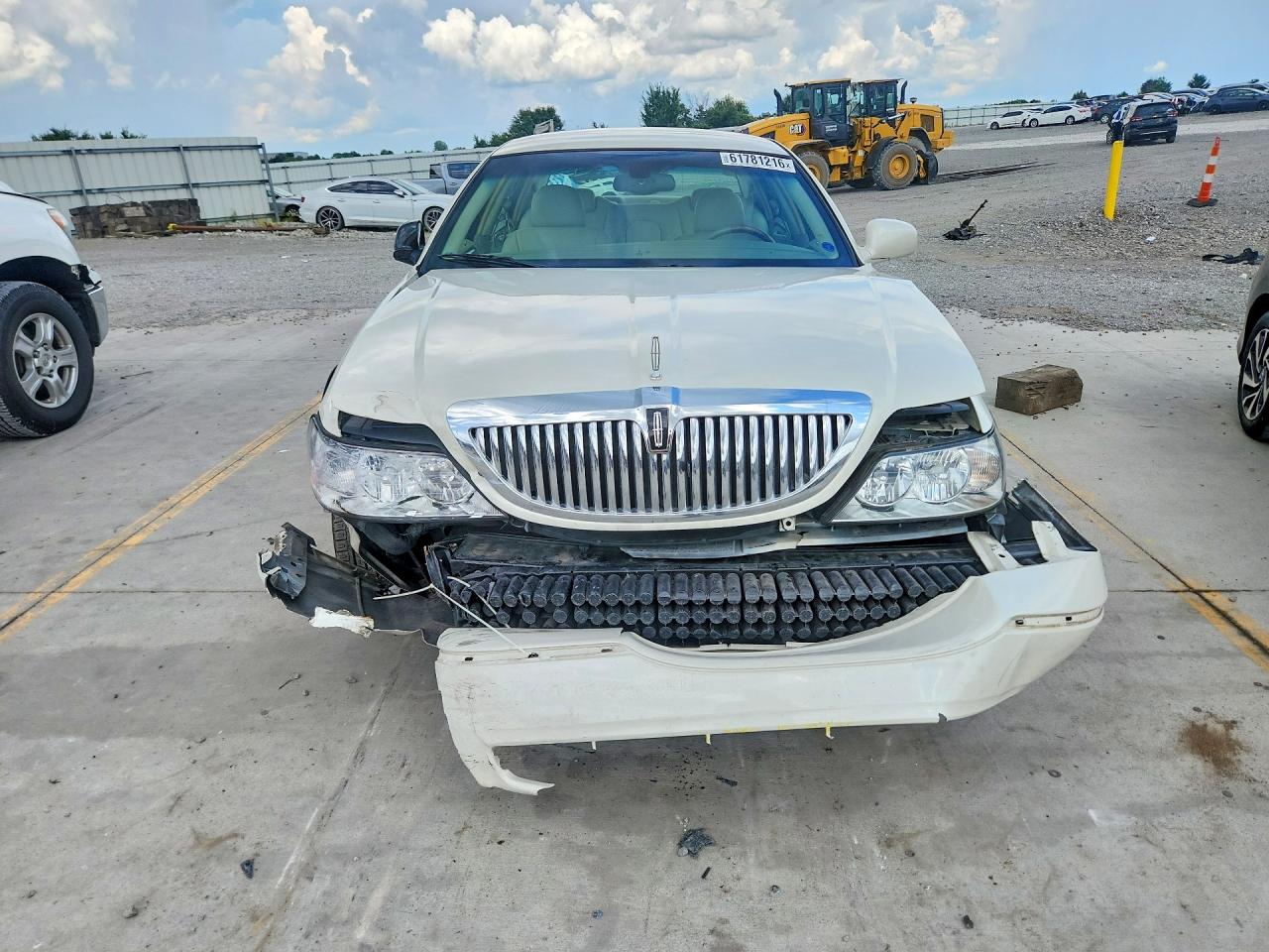 1LNHM85W54Y682640 · 2004 LINCOLN TOWN CAR · 5/12