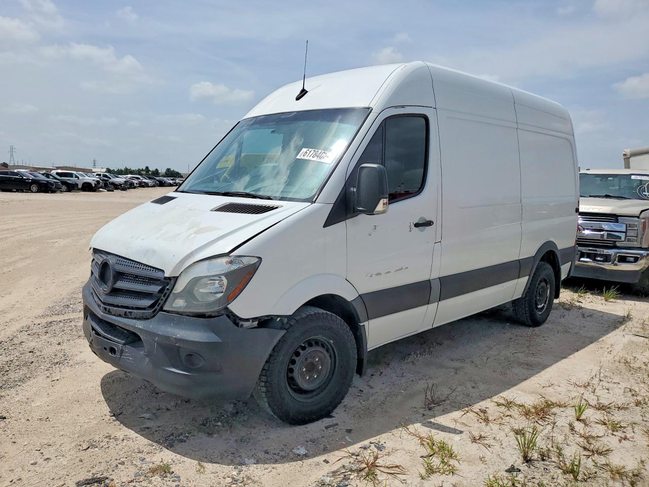 WD3PE7CD2JP607236 · 2018 MERCEDES-BENZ SPRINTER