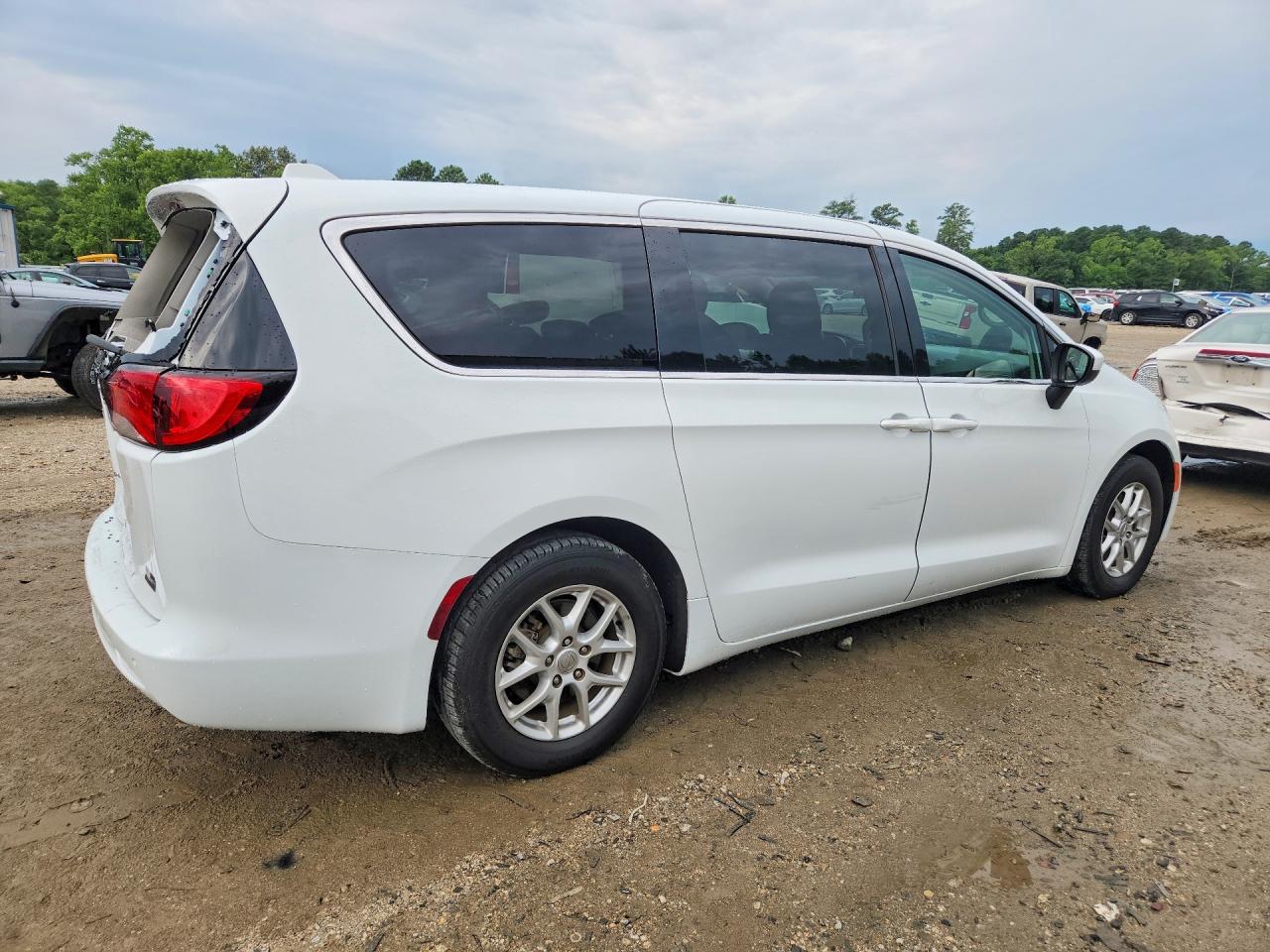 2C4RC1CG6JR227567 · 2018 CHRYSLER PACIFICA · 3/13