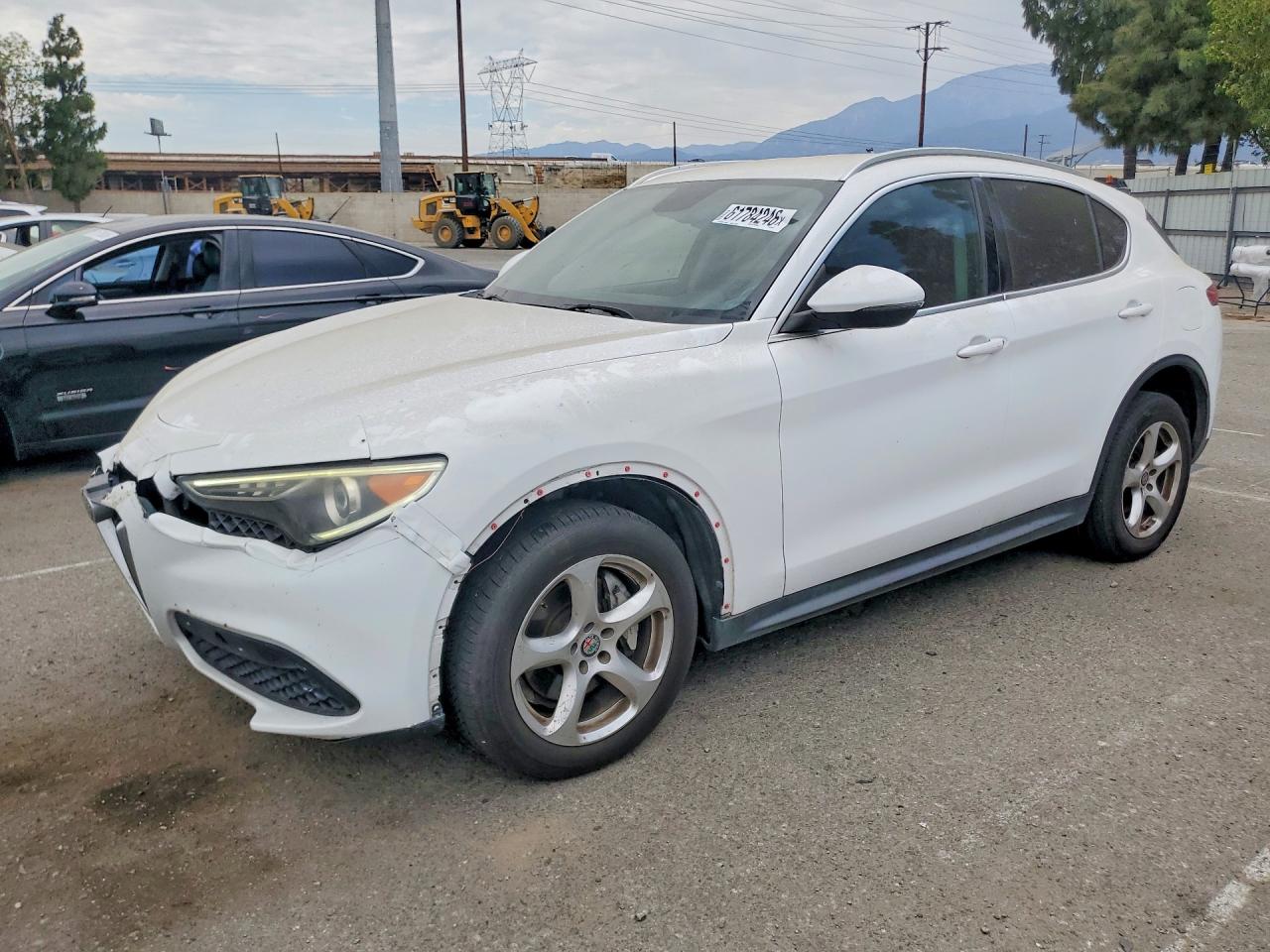 ZASFAKAN8J7B76761 · 2018 ALFA ROMEO STELVIO