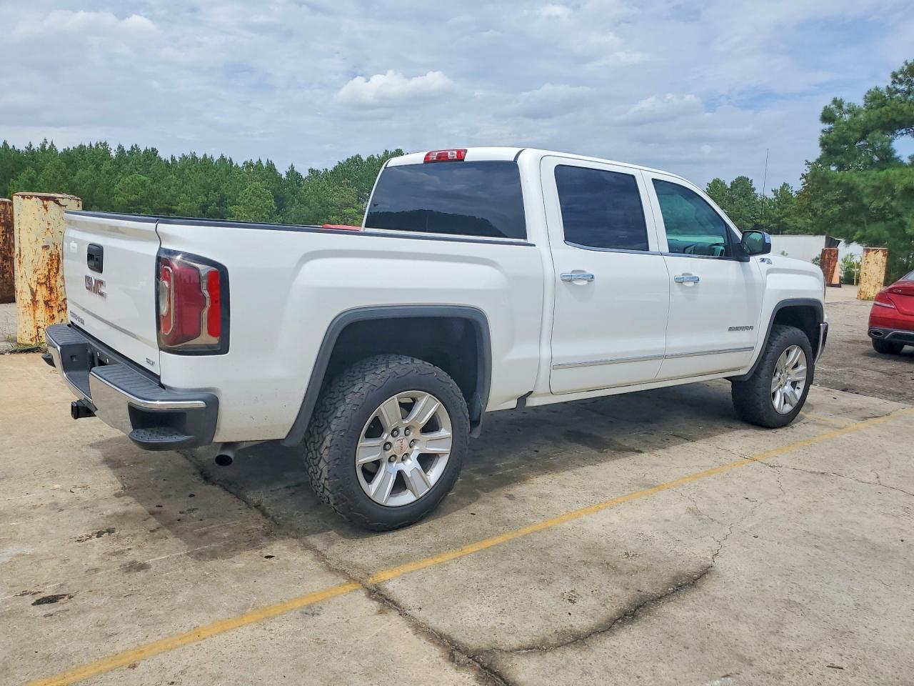 3GTU2NEC3JG445213 · 2018 GMC SIERRA · 3/12