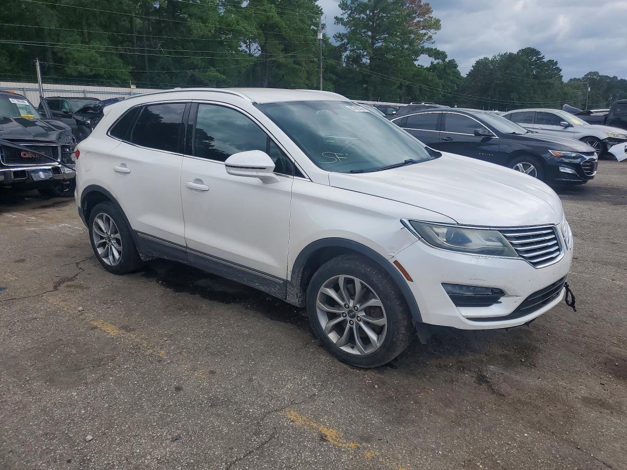 5LMCJ2A96FUJ32273 · 2015 LINCOLN MKC · 4/13