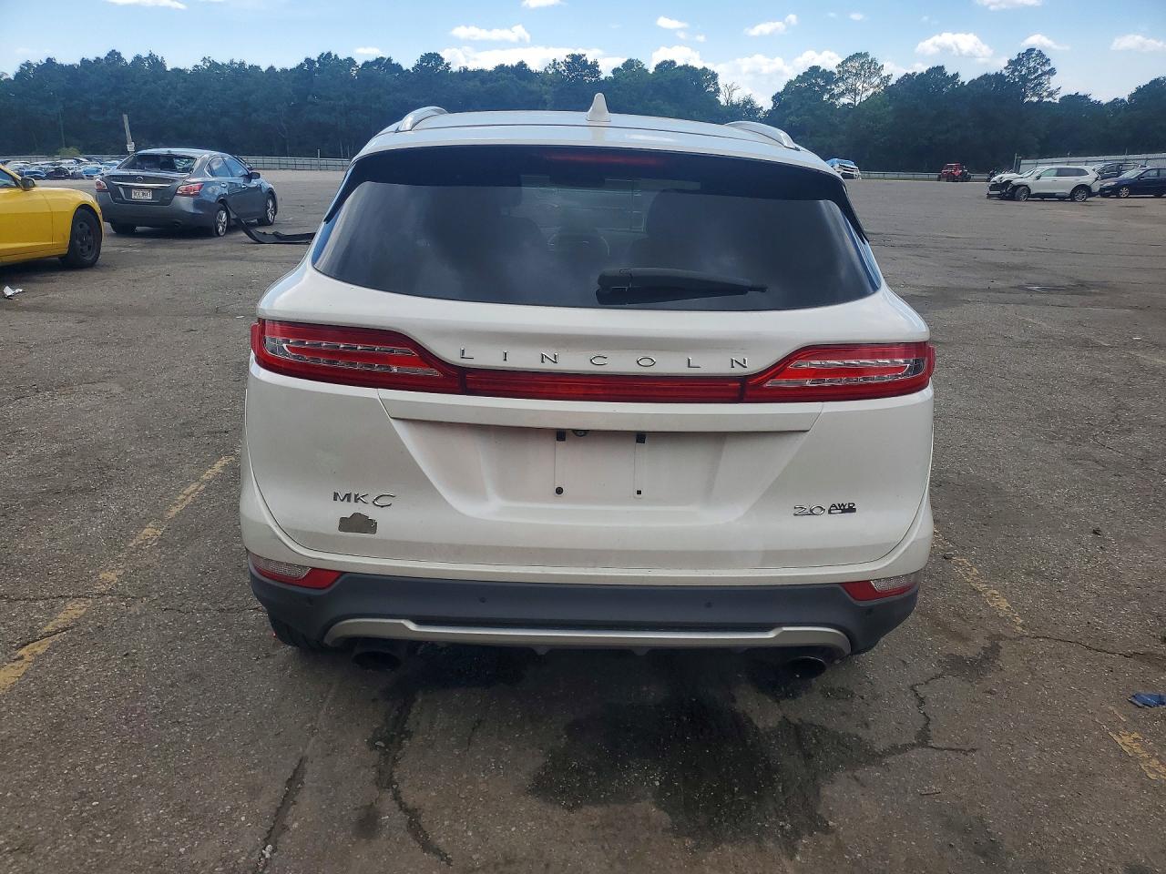 5LMCJ2A96FUJ32273 · 2015 LINCOLN MKC · 6/13