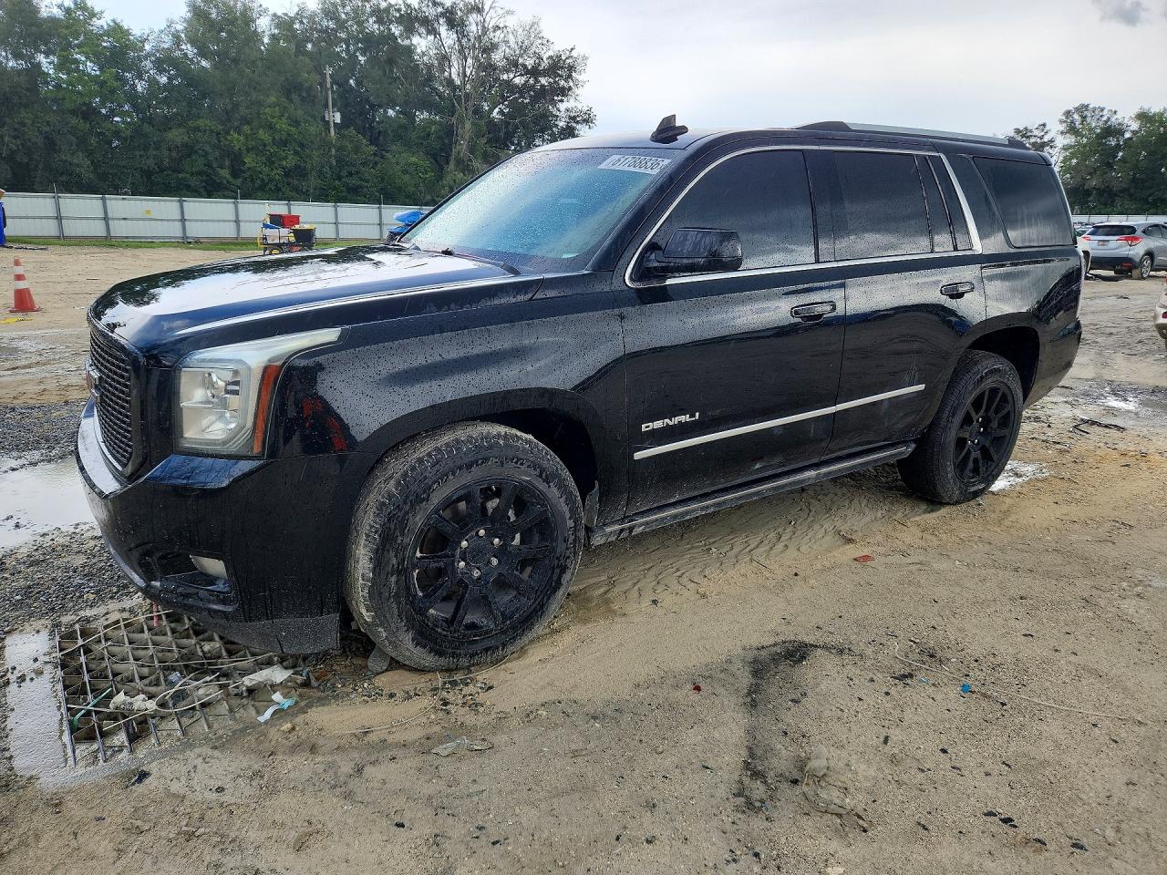 1GKS2CKJ1FR726565 · 2015 GMC YUKON