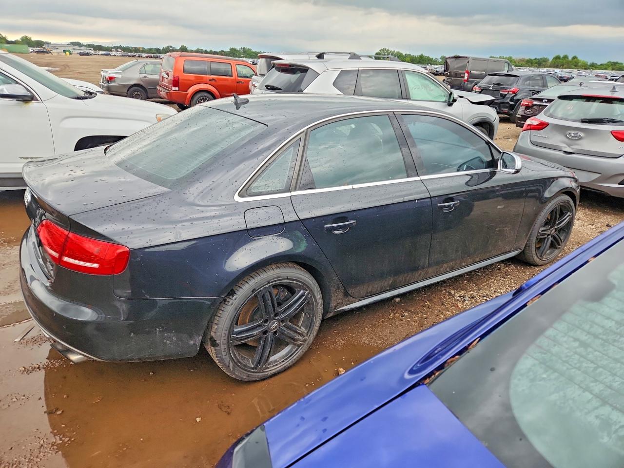 WAUDGAFL7BA048545 · 2011 AUDI S4 · 3/13