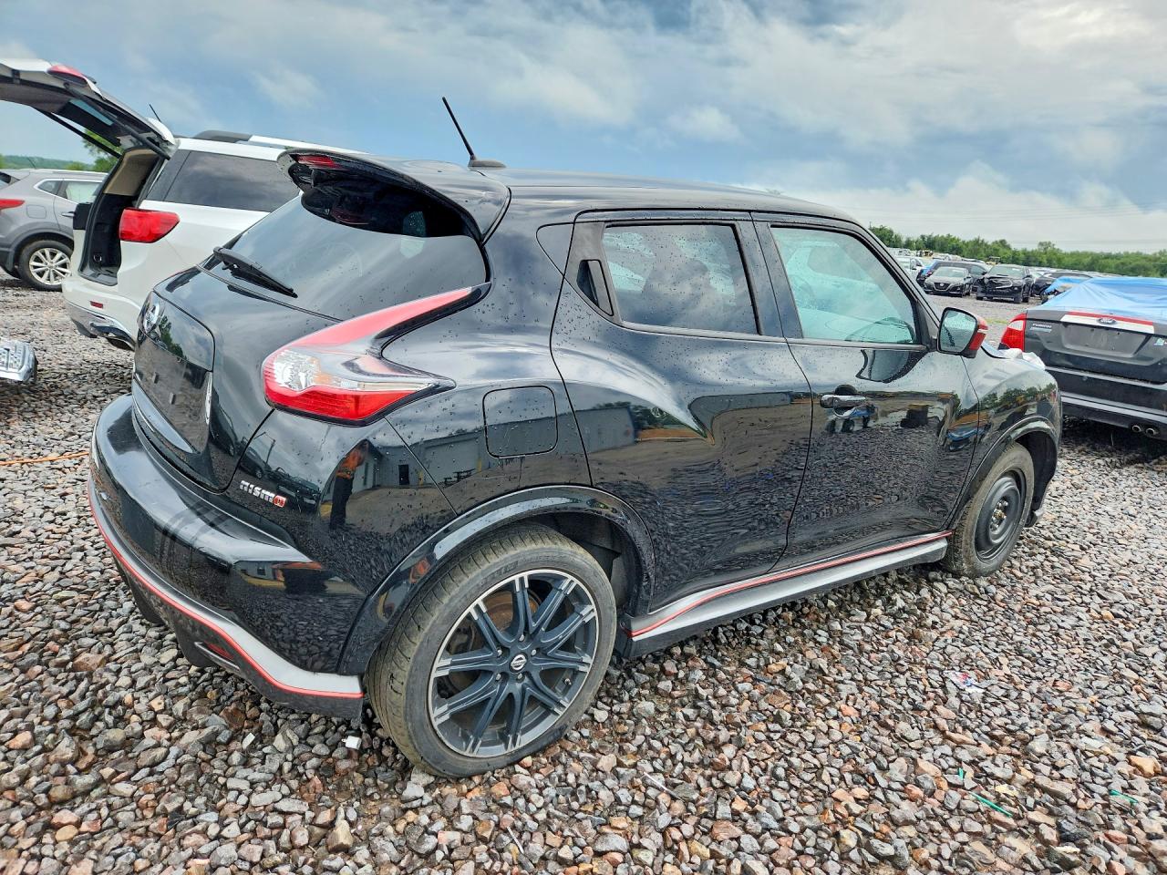JN8AF5MV2FT558739 · 2015 NISSAN JUKE · 3/13