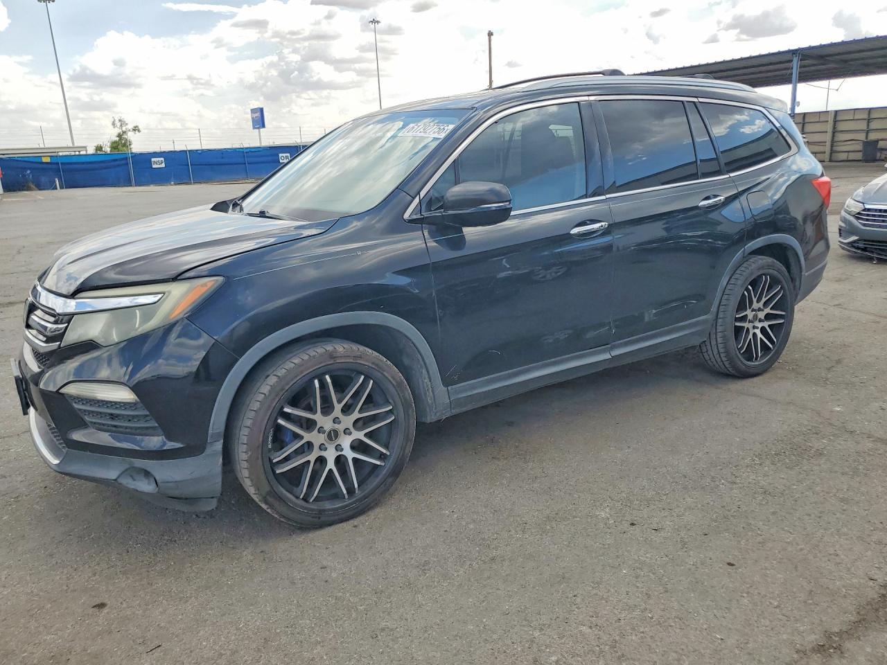 5FNYF5H93GB014195 · 2016 HONDA PILOT