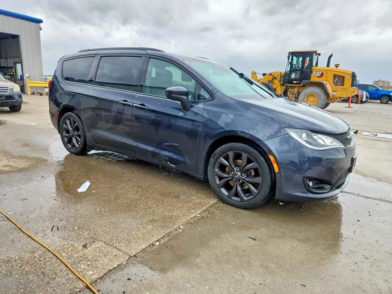 2C4RC1EG3KR737843 · 2019 CHRYSLER PACIFICA · 4/12