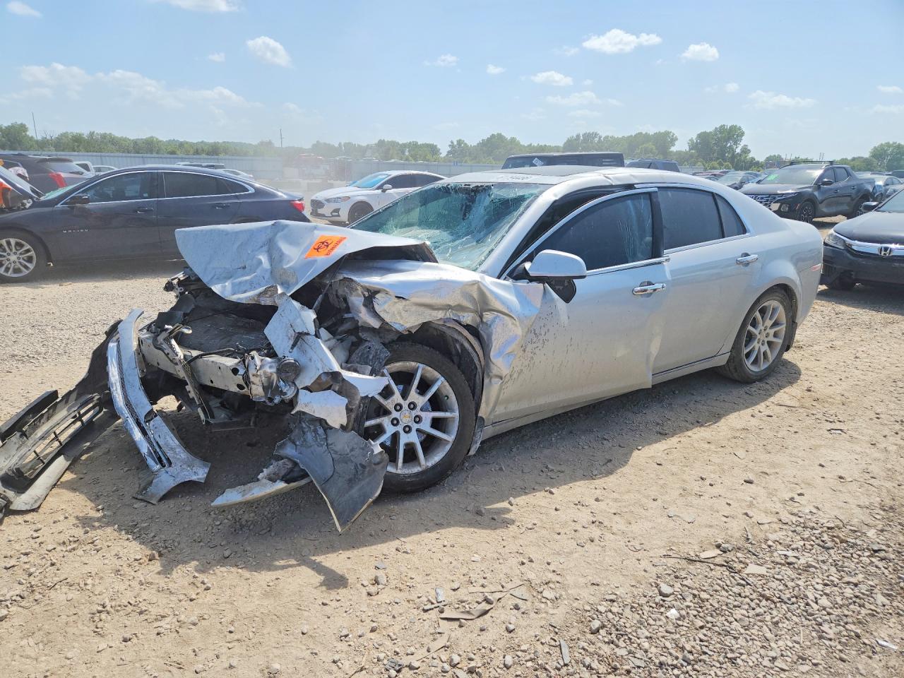 1G1ZE5E15BF260720 · 2011 CHEVROLET MALIBU