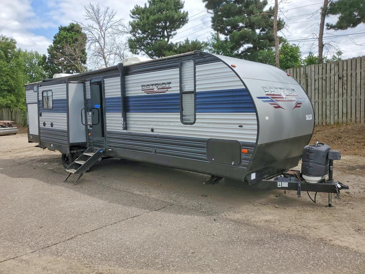 4X4TCKF2XNX154149 · 2022 FRRV TRAILER