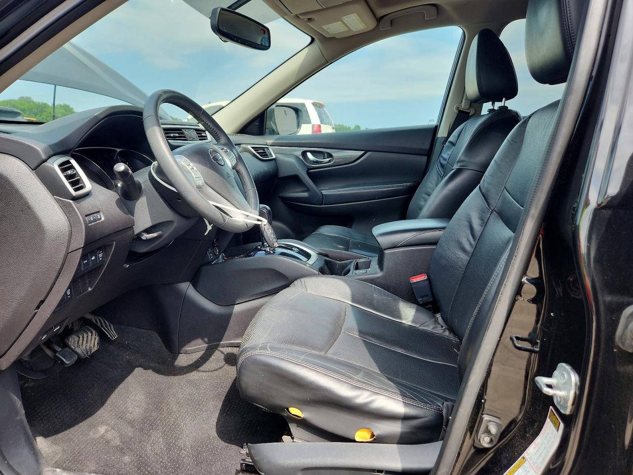 5N1AT2MT1FC797910 · 2015 NISSAN ROGUE · 7/13