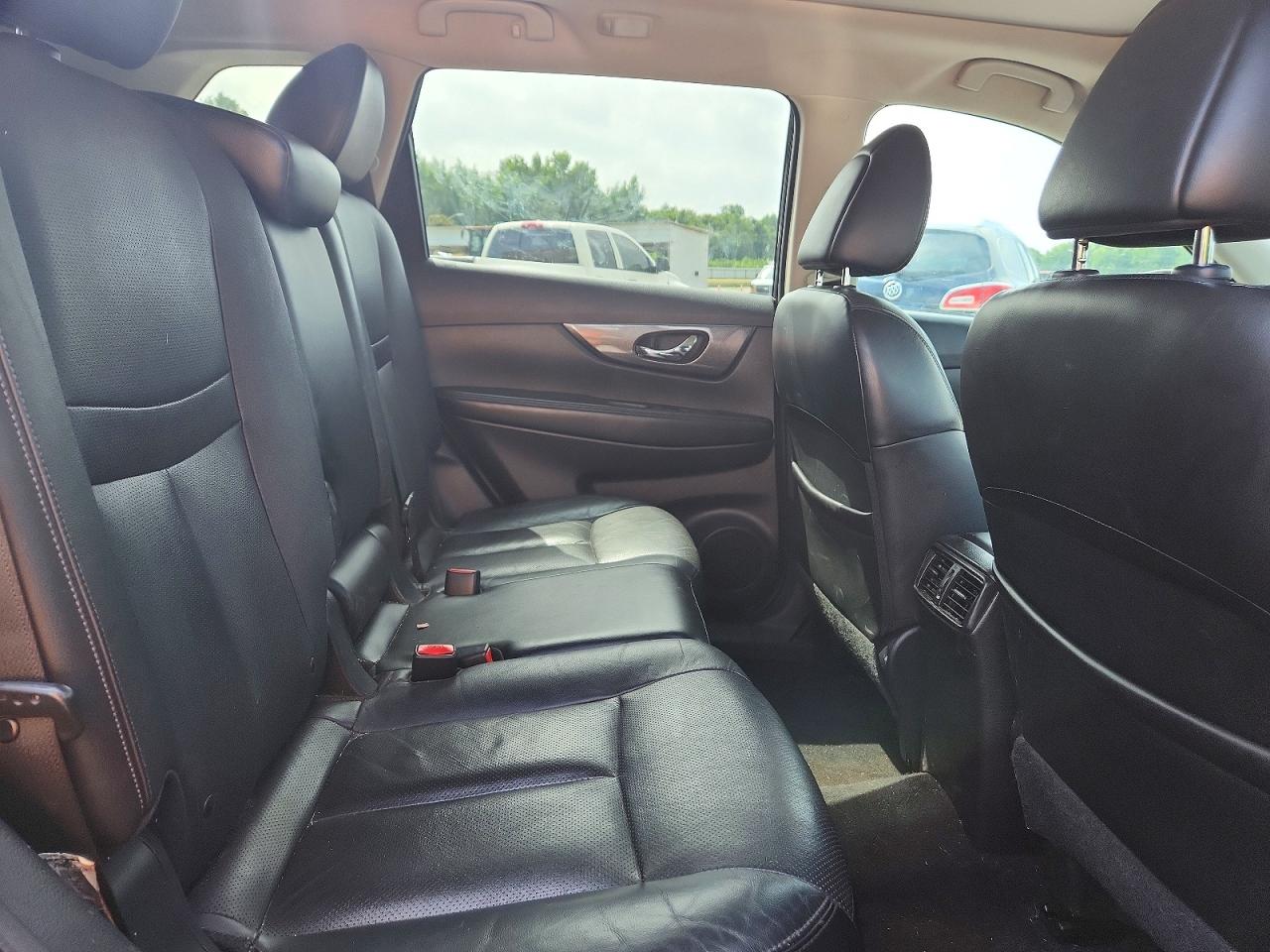 5N1AT2MT1FC797910 · 2015 NISSAN ROGUE · 11/13