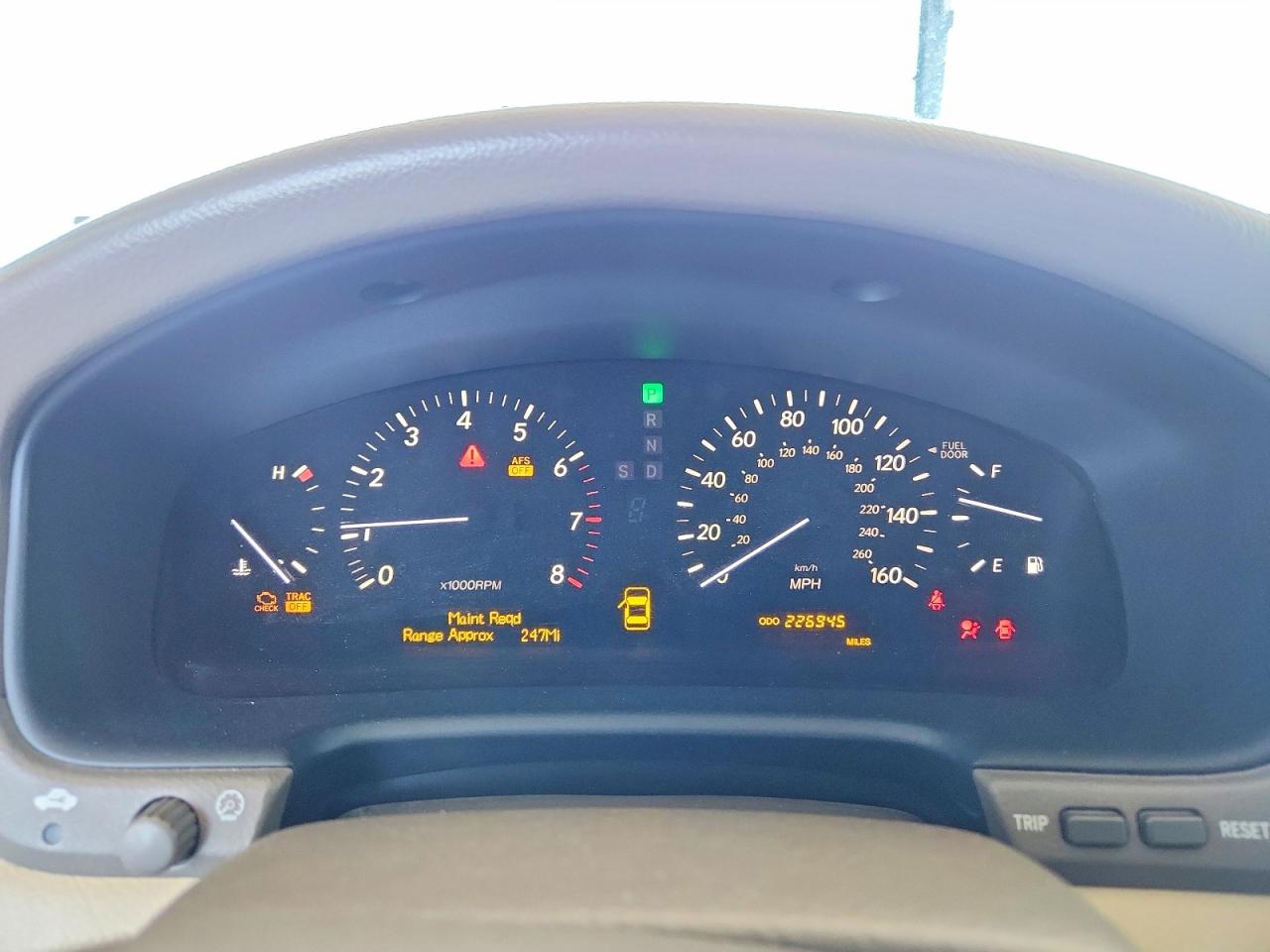 JTHBN36F140134589 · 2004 LEXUS LS · 9/13