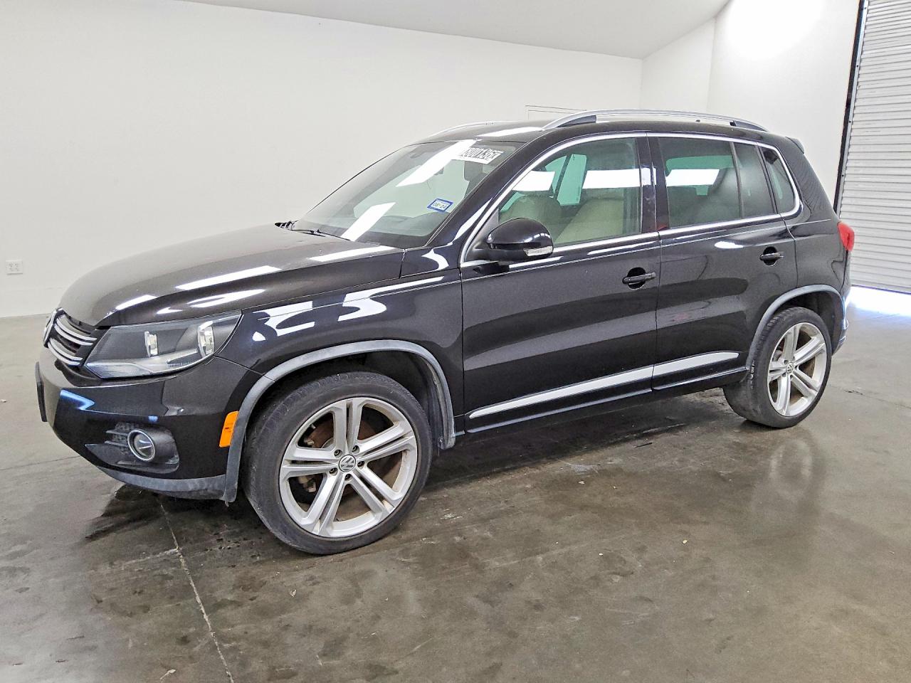 2016 VOLKSWAGEN TIGUAN