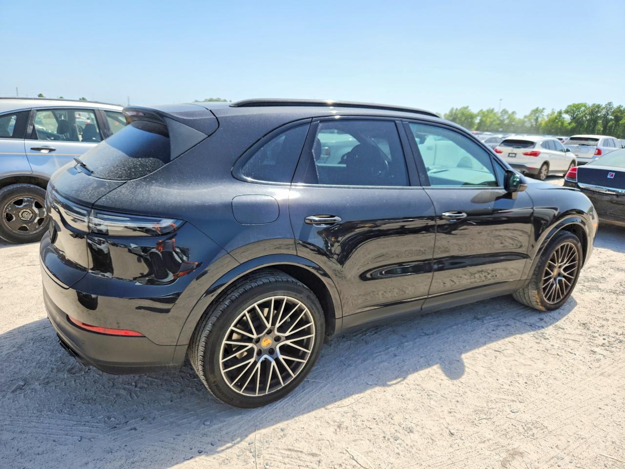 WP1AA2AY3LDA09031 · 2020 PORSCHE CAYENNE · 3/12